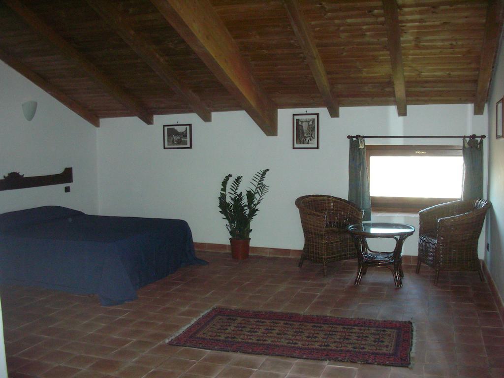 Guest House Pedamentina 那不勒斯 客房 照片