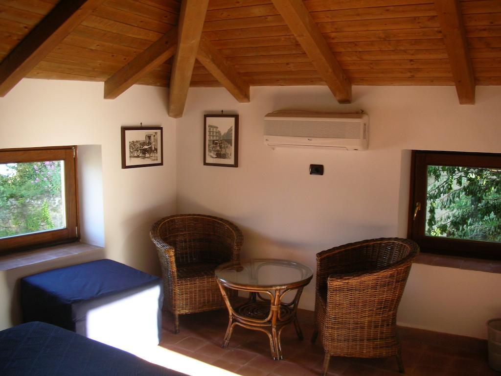 Guest House Pedamentina 那不勒斯 客房 照片