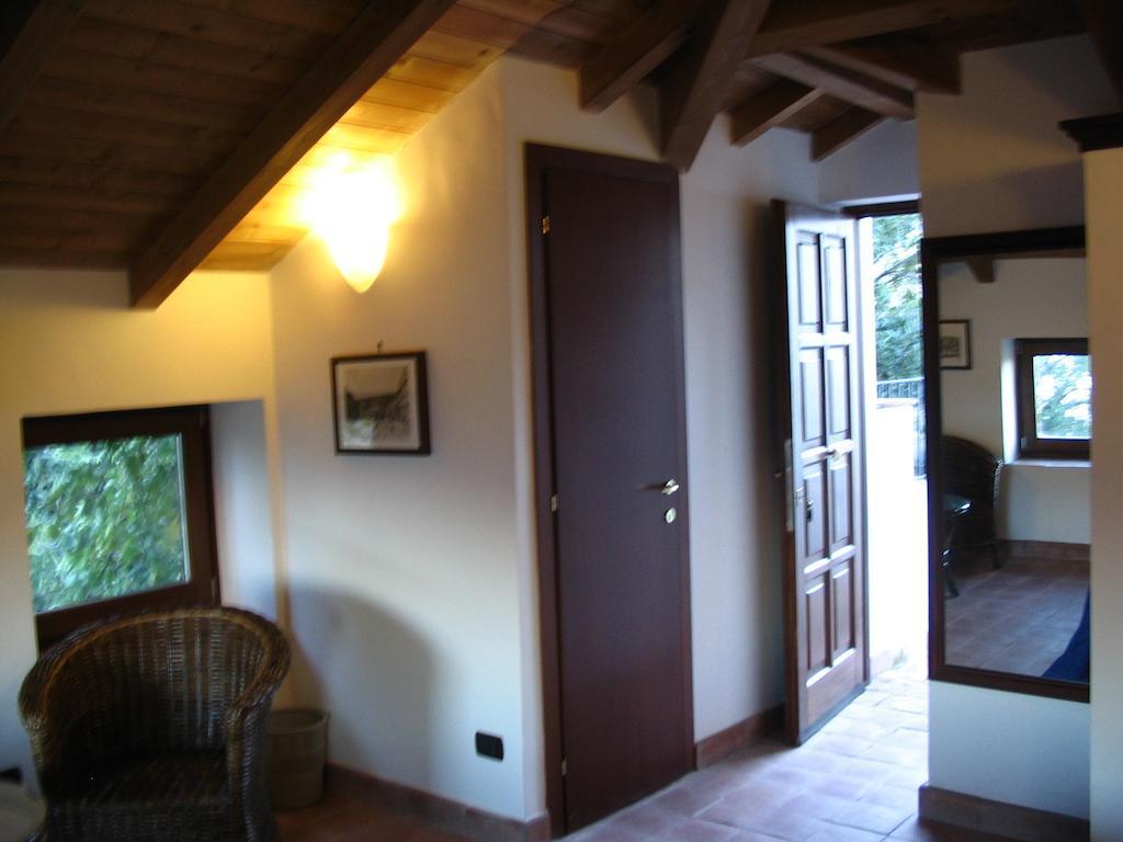 Guest House Pedamentina 那不勒斯 客房 照片